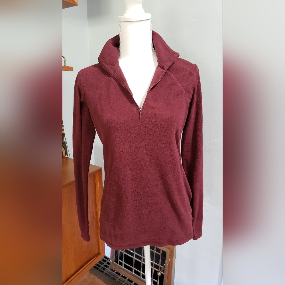 Columbia Fleece Pullover --- Size Small, lightweight, burgundy